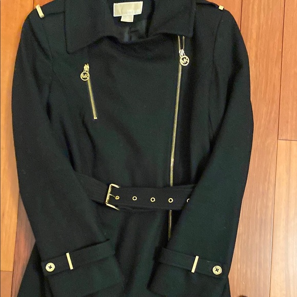 Women's Black Belted Jacket - Picture 8 of 8